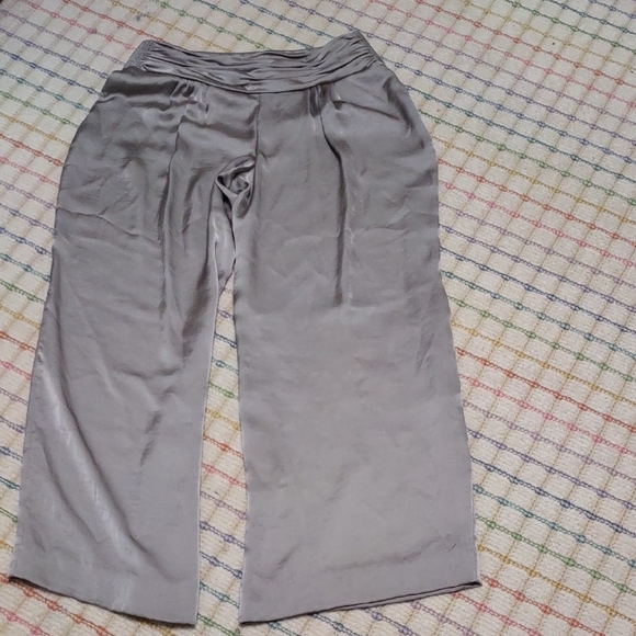 Giorgio Armani Elegant Gray Trousers